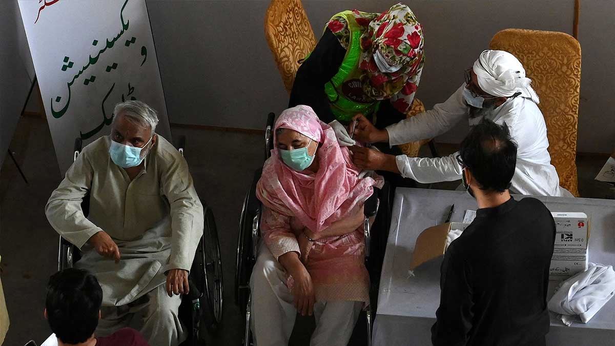 Pakistan vaccinate